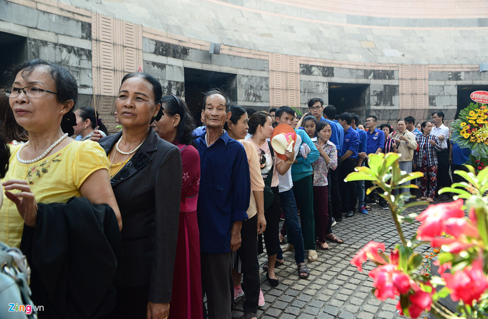 Người dân Sài Gòn dâng lễ vua Hùng ngày giỗ Tổ